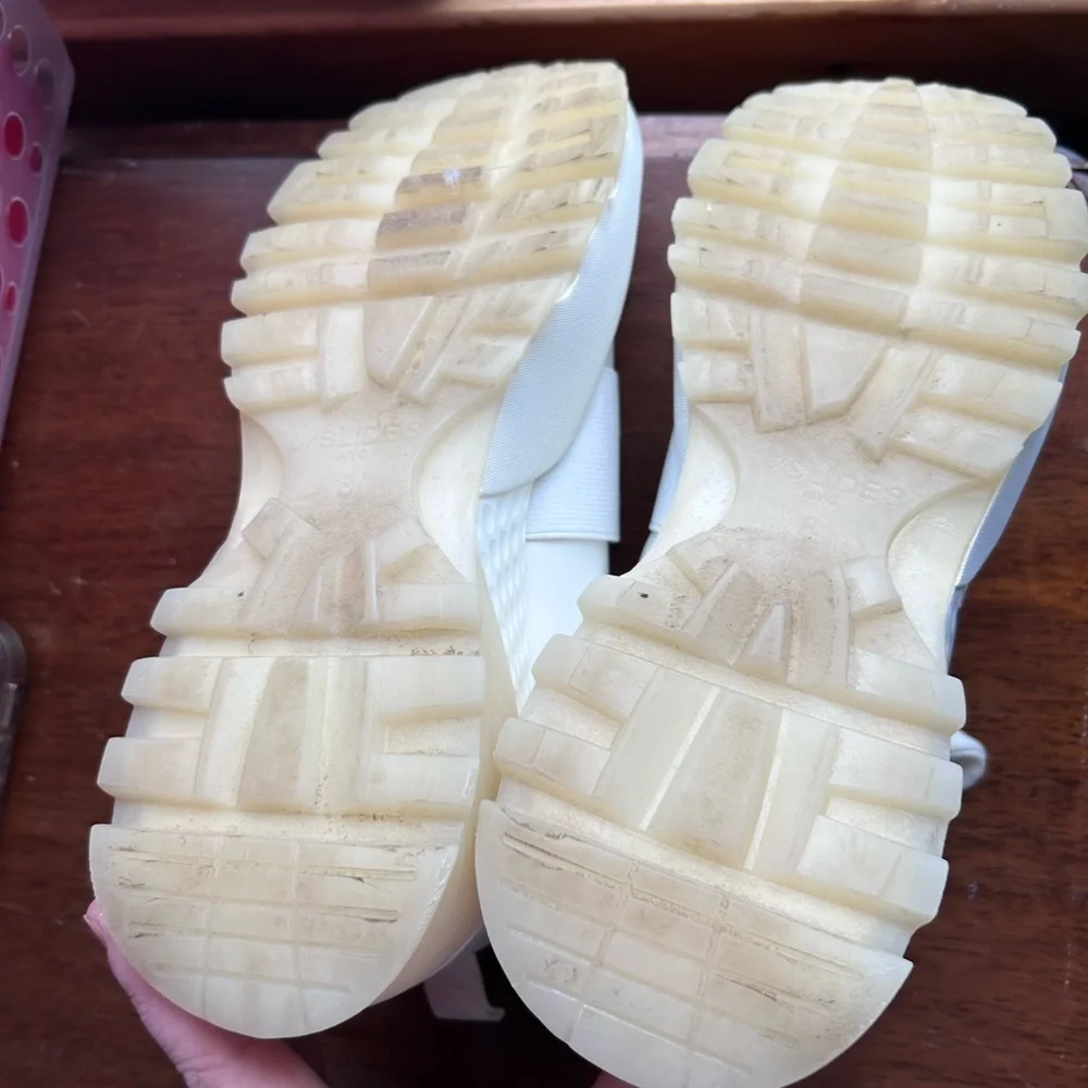 J/Slides White Slip-On Platform Sneakers | Size 8